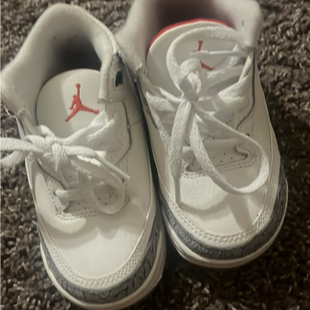 Jordan 3s
